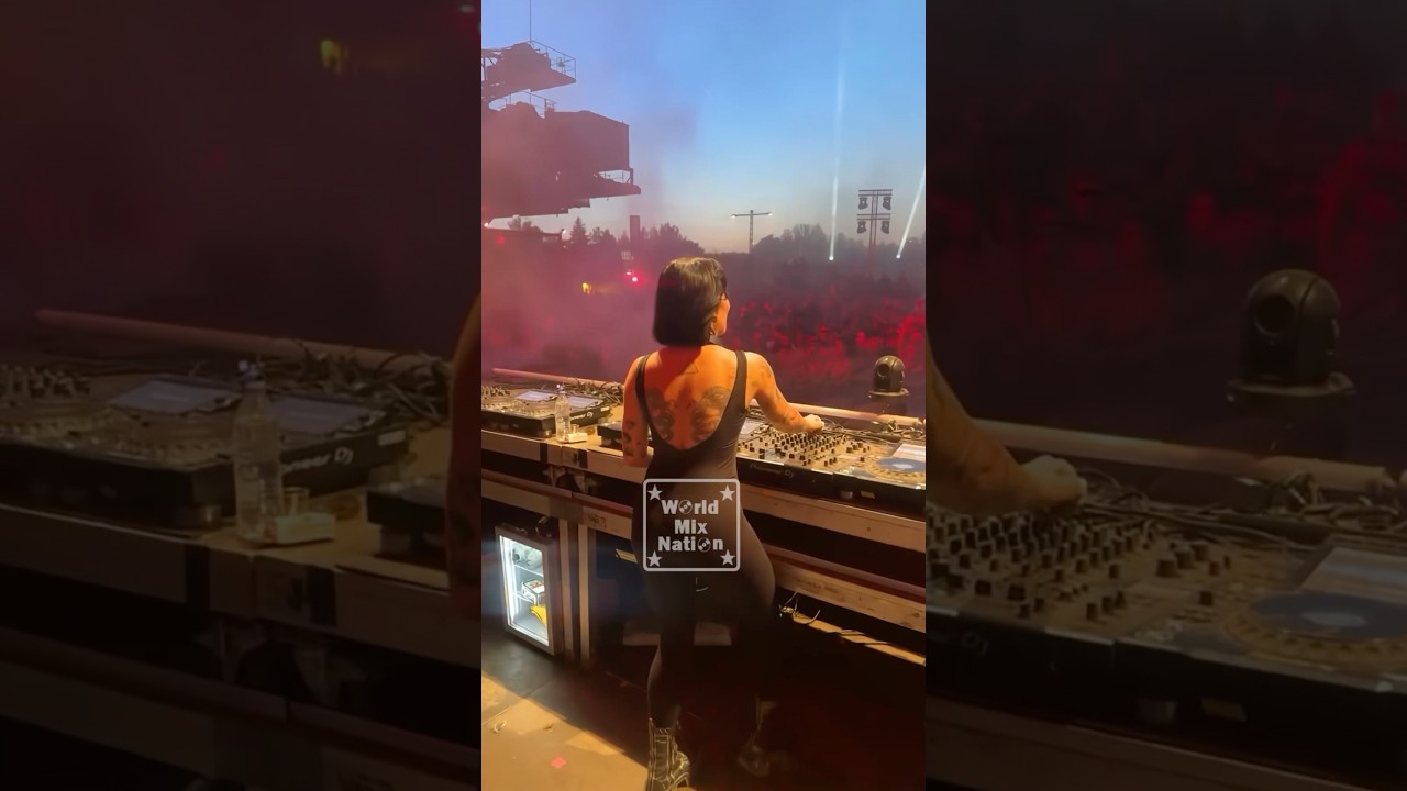 Indira Paganotto @ HIVE Festival 2025 🔥 Hypnotic Techno Ride! 