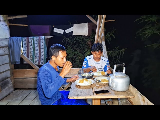 Makan Malam Dikebun, Menu Seadanya, Bareng Adik, Tumis Pondoh Pinang class=