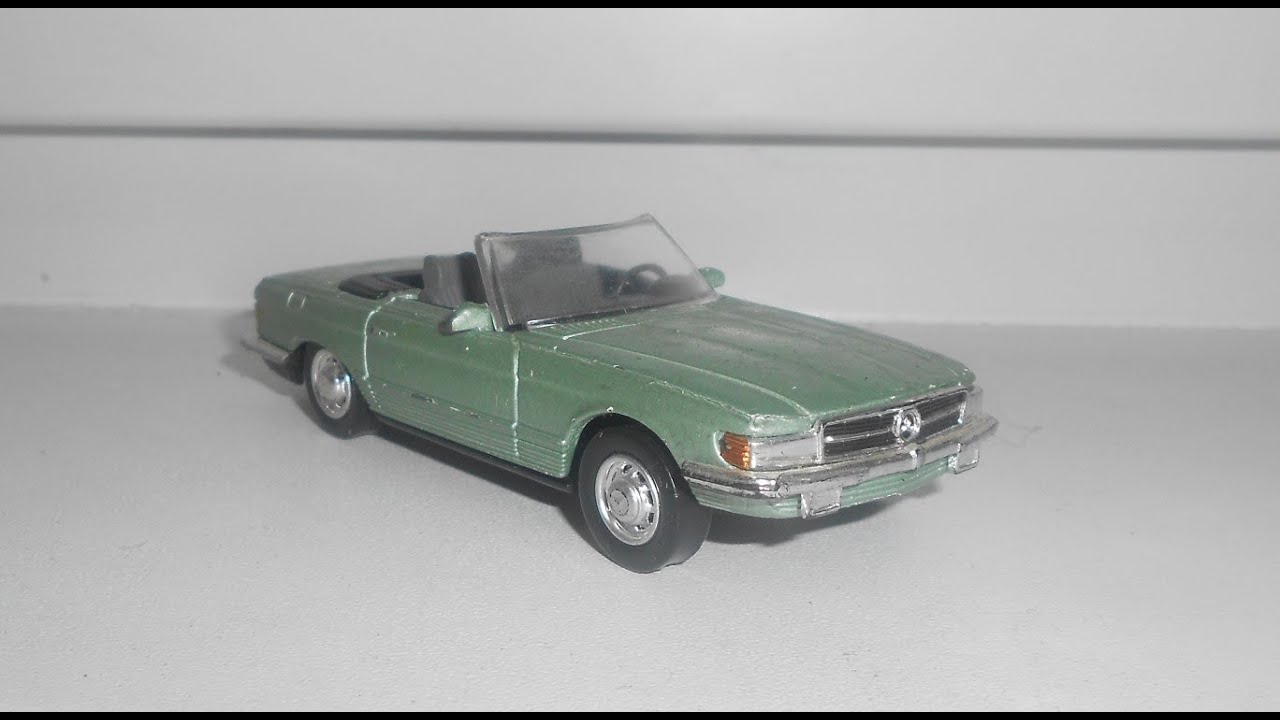 Miniature Mercedes 350SL R107 1971 – 12 Art échelle 1/12 – Résine Or Métal