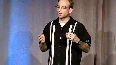 RSA Conference 2011 - Cloudiquantanomidatumcon: The Infra/Info-Centric Debate in the Cloud -