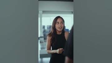 Presses one button and watches Ecovacs do all the work #ecovacs #homeappliance #gadgets #youtube