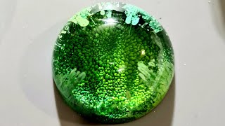 #1273 Incredible Effects In These Mini Resin Petri Domes