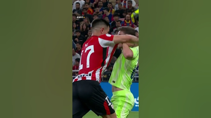 Yuri Berchiche and #Gavi #clash#athleticclub #Barcelona