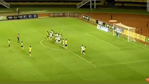 هدف فوز اوغندا على غينيا 1-0 بهدف عالمي دقيقة 40 نتيجة في صالح منتخب الجزائر في حال فوزنا اليوم