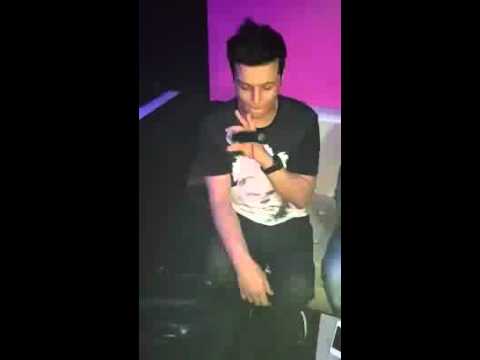 Cheb hamza mignon live parisأجمل أغنية انت ايهه (By raouf phénix biskra)