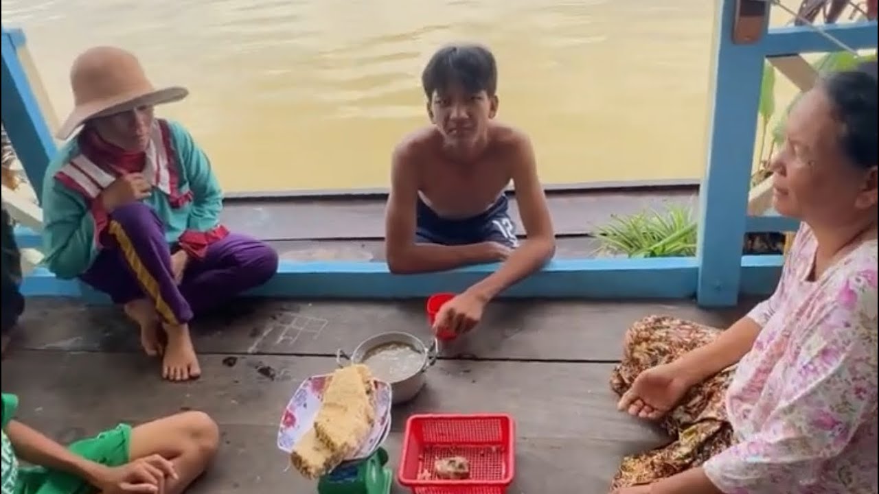 ញាំកូនឃ្មុំត្រួយរាំងបែបខ្មែរ