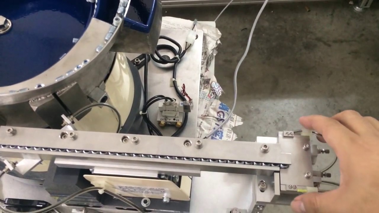 Set Screw Bowl Feeder With Singulator System By Italia Components