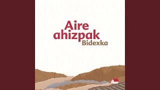 Video thumbnail of "Aire ahizpak - Semeari"
