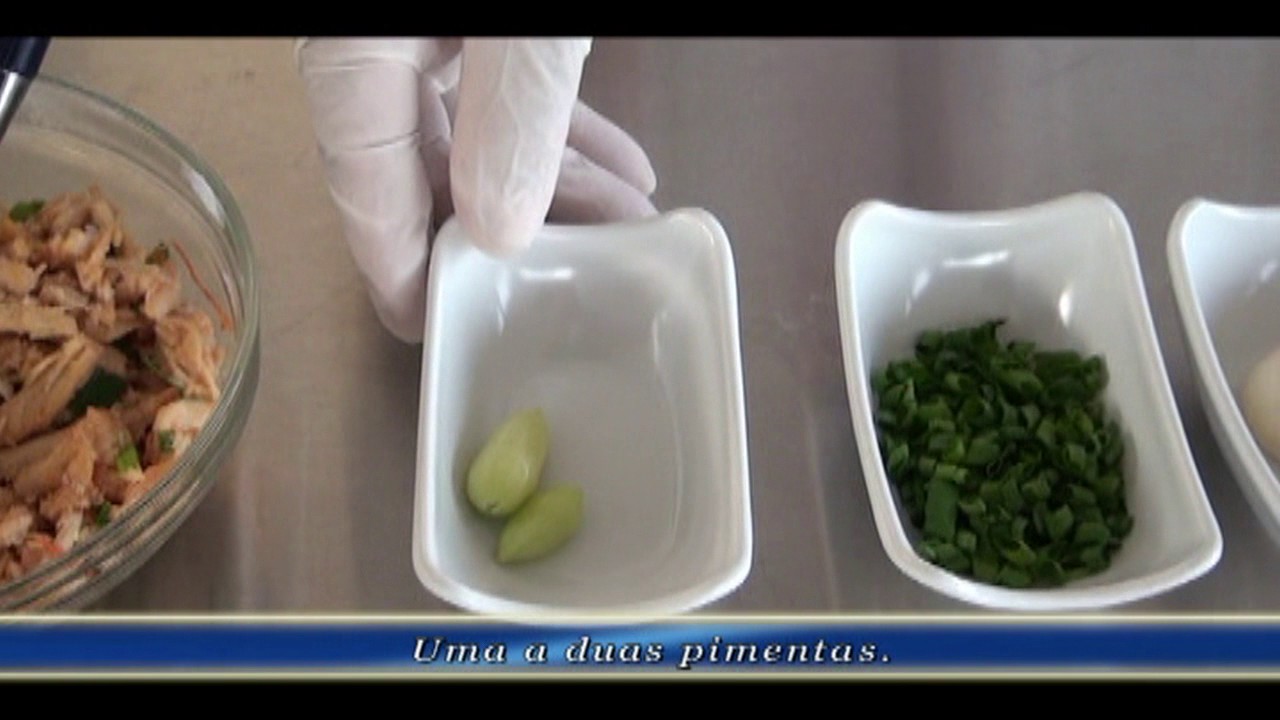RECEITA DE COXINHA DE FRANGO PARA PESSOAS ALÉRGICAS AO GLÚTEN RAIO DE LUZ ALIMENTOS