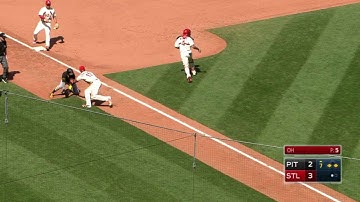 PIT@STL: Carpenter tags out Harrison in rundown