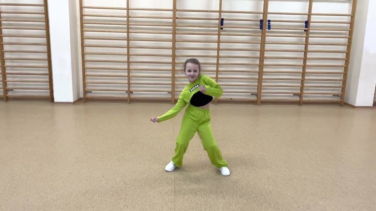 Maria Zyguś solo Hip Hop 9-11 lat - Roztańczeni w czterech ścianach III - 1 miejsce