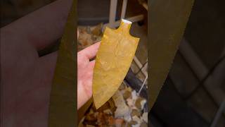A “GOLD!” stone blade I made! (Pickwick Style)⭐️🗡️ #arrowhead #flintknapping #primitive