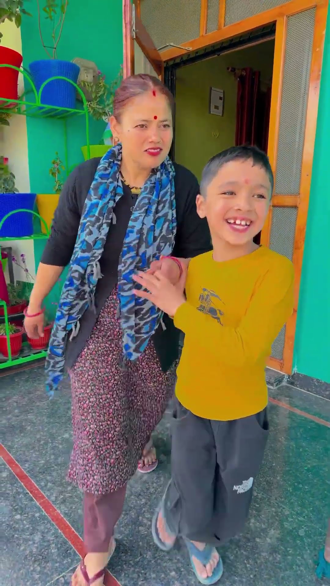 Udja Kale Kawan ?? #shorts #gadar2 #love #trending #viralvideo #bangle