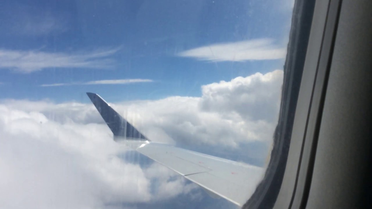 Delta Airlines CRJ-900 clip of Moderate Turbulence on descent.