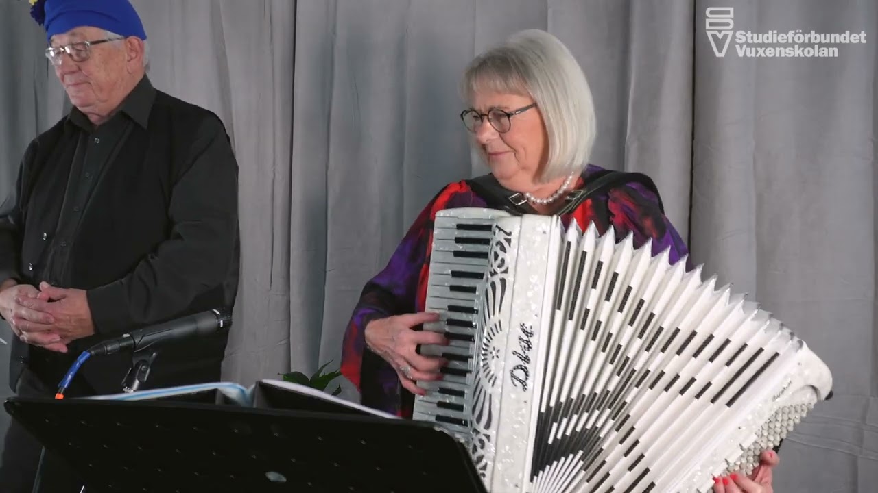 Gillis Hellberg och Britt-Marie Stridh - Mannens Liv - Live i studio SVepet