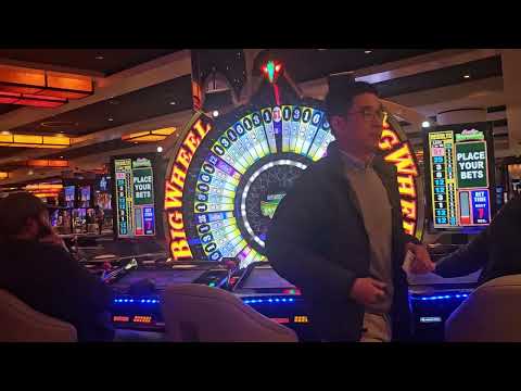 Circus meets Ukeabilly in Vegas!