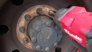 Testing out the Milwaukee M18 1/2 inch impact gun and doing the tire swap