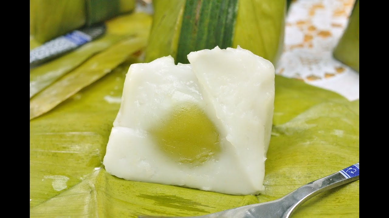 Steamed Flour with Coconut Filling (Thai Dessert) – Kanom Sai Sai ขนมใส่ไส้ ขนมสอดไส้