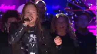HAMMERFALL - GLORY TO THE BRAVE  Live - Feat. Team Cans / Gates of Dalhalla chords