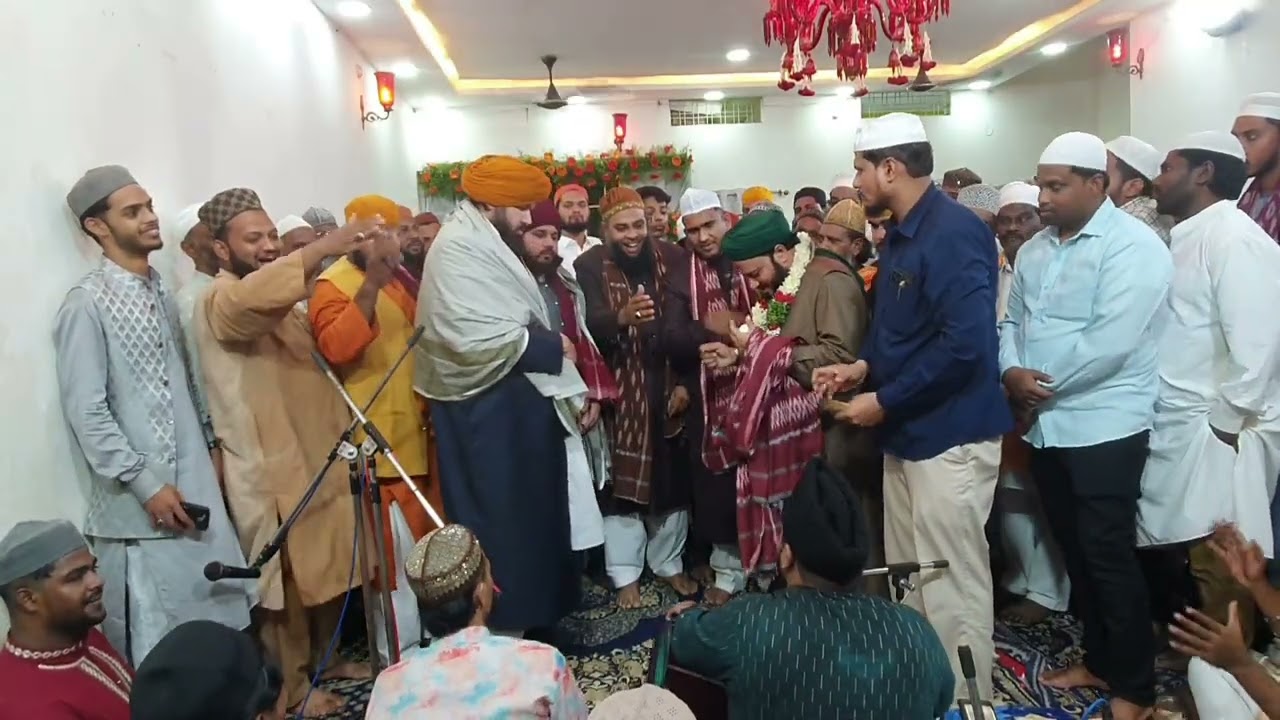 Barsath Hain Rang Hasni Hussaini Sabir Piya ke Sufi Piya Ke Aangan Me By Zakir Qawwal 