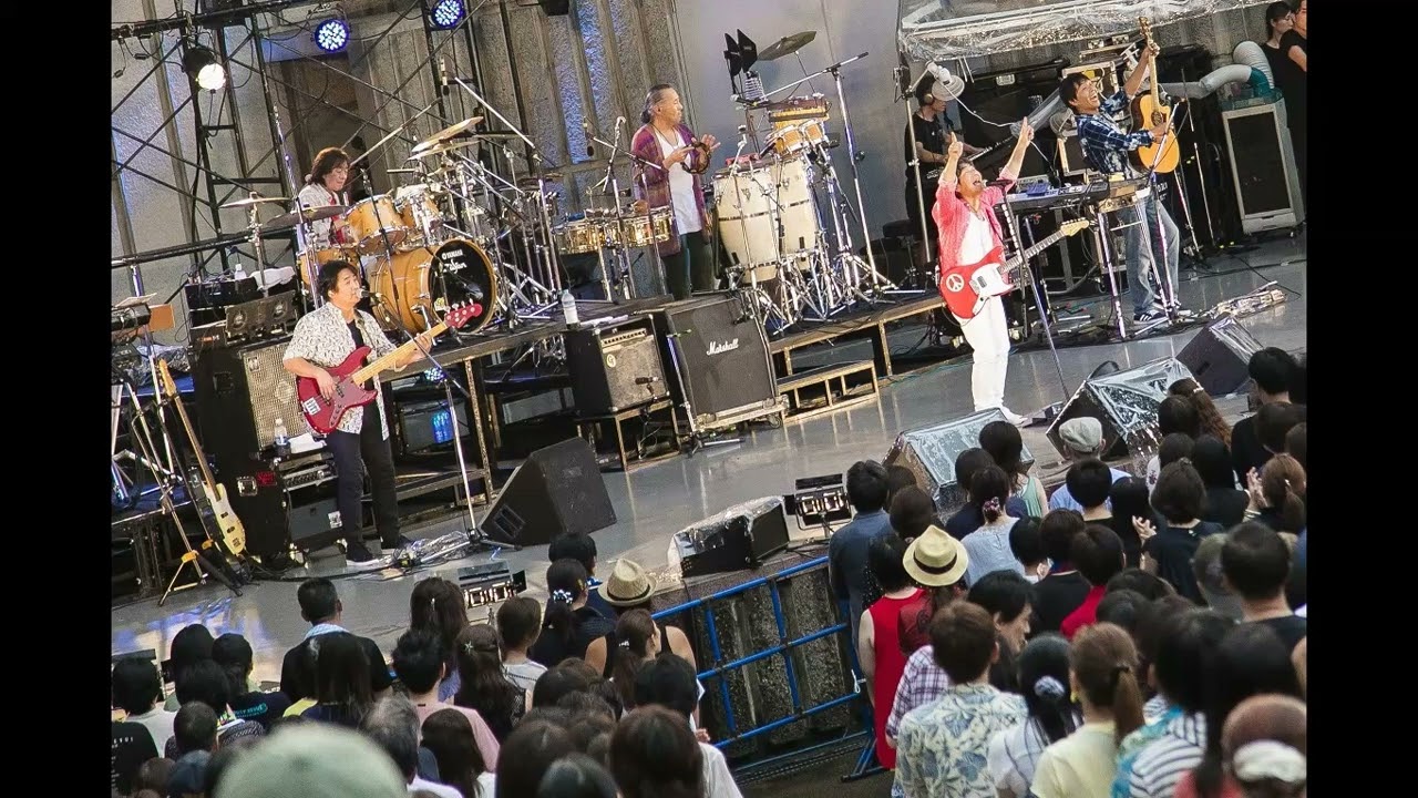 STARDUST REVUE  2 28  NO 2