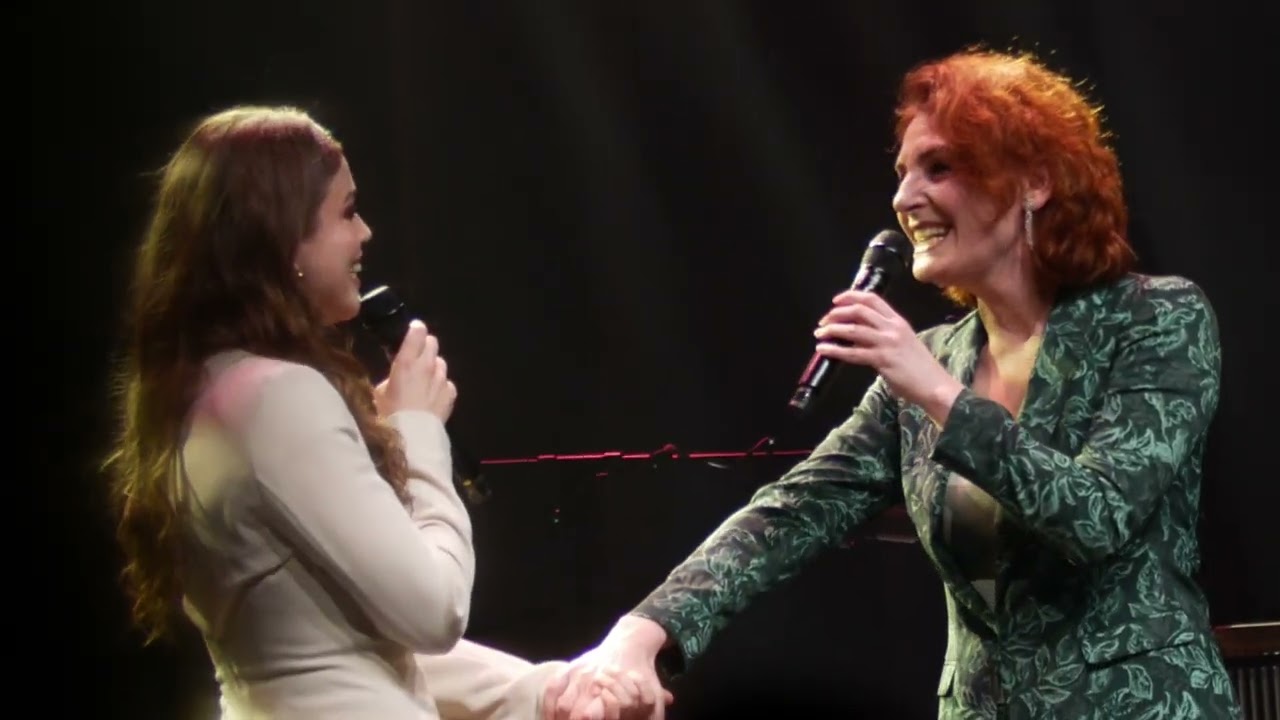 Willemijn Verkaik & Nienke Latten - That's The Way It Is