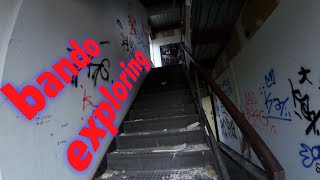mit der FPV-Drohne im Lost Place - Erkundungsflüge im verlassenen Hotel
Wie konnte ich diesen Lost Place, in Coptersprache Bando (abgeleitet von abandoned), nur nicht kennen?! Meine ersten Flüge darin seht ihr hier. mit der FPV-Drohne im Lost Place - Erkundungsflüge im verlassenen Hotel
