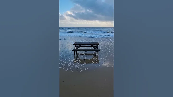 BORNEMOUTH BEACH AUTUMN DAYS 2022 -UK TRAVLES WITH...