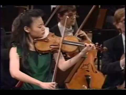 Midori Goto(五嶋 みどり)Plays Tchaikovsky Violin Concerto in D Major, Op. 35