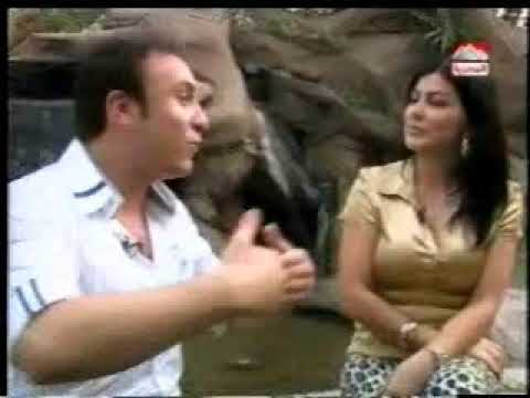 جومانه مراد للسماحي انا حاسه اني قاعده مع الراجل الآلي شيل النظارة يا محمد في كواليس نجوم رمضان