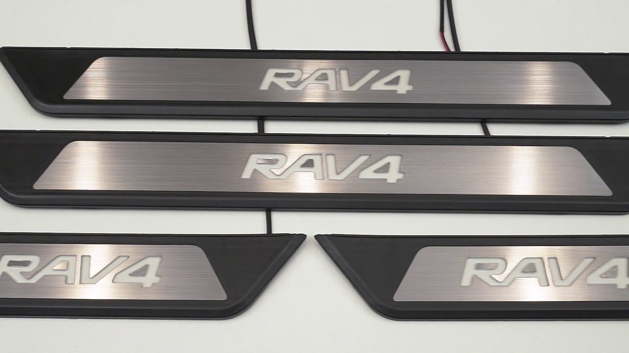 DOOR SILL SCUFF PLATES LED TOYOTA RAV4 2019+ / GÓRNE LISTWY PROGOWE