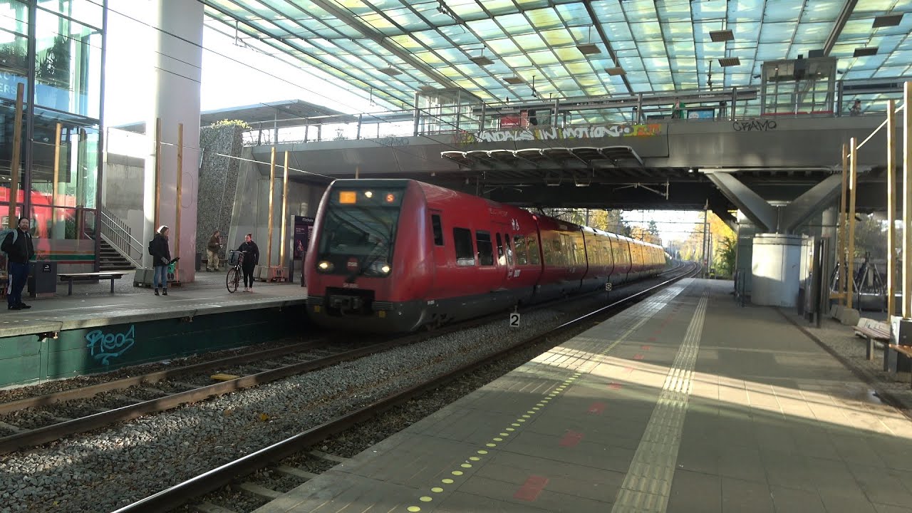 Tog på Flintholm station