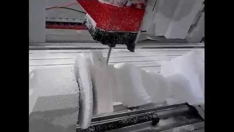 Router machine to engrave EPS cylinder mould