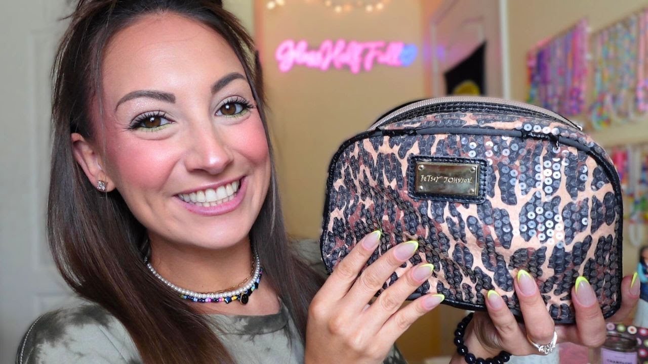 ASMR What s In My Makeup Bag year 3 Updated Cruelty Free YouTube Asmr what s in my makeup bag year 3 updated cruelty free youtube