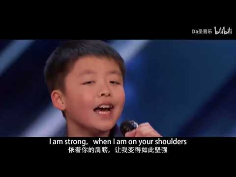 国内四位00后歌手到国外砸场子，开口就惊艳全场，用实力征服老外
