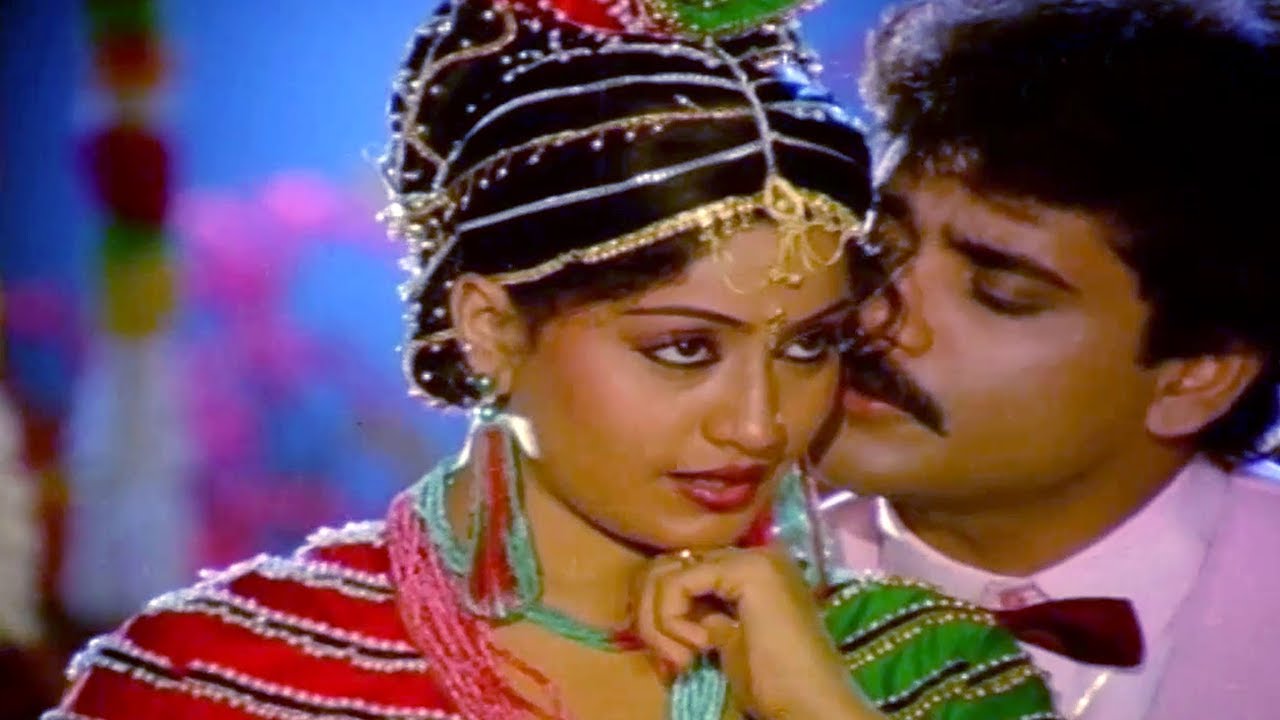 nee charanam kamalam mp3 nee charanam kamalam mp3