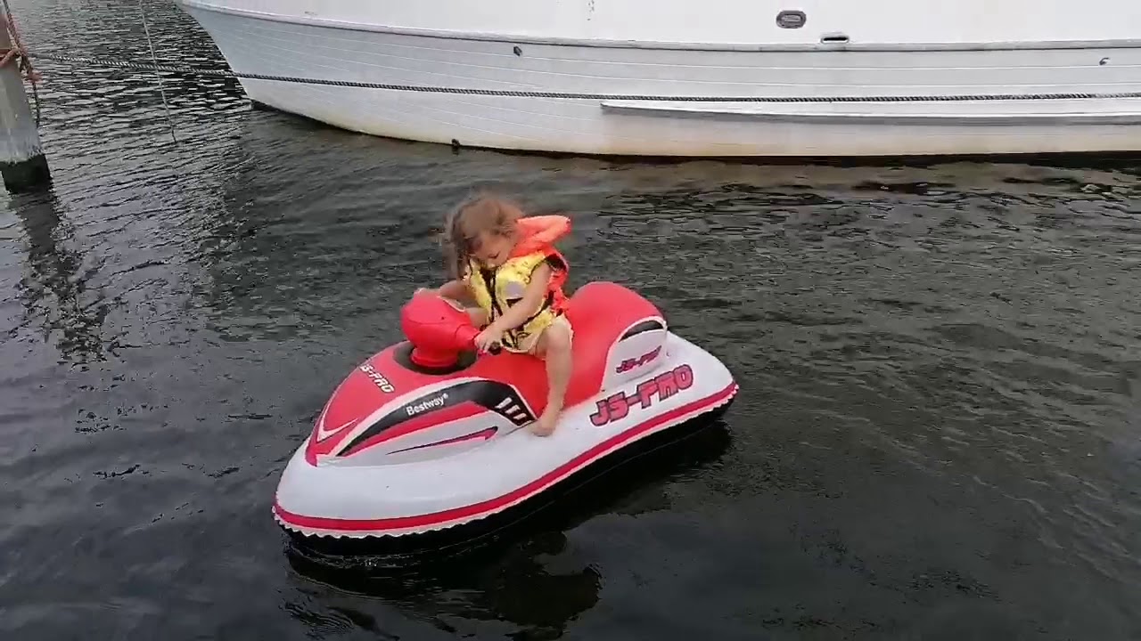 Inflatable waterscooter voor kids 3years old YouTube