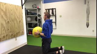 MB Kneeling  Hinge Chest Pass