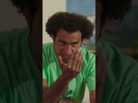 لما تتخانق مع صاحبك بس انتوا الأثنين تافهين 