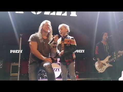 Zak Rocks With FOZZY!