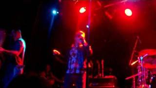 Chris Jericho Makes Face At Cam During Solo 21210