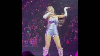 Momo tour fancam (what is love) #twice #momo