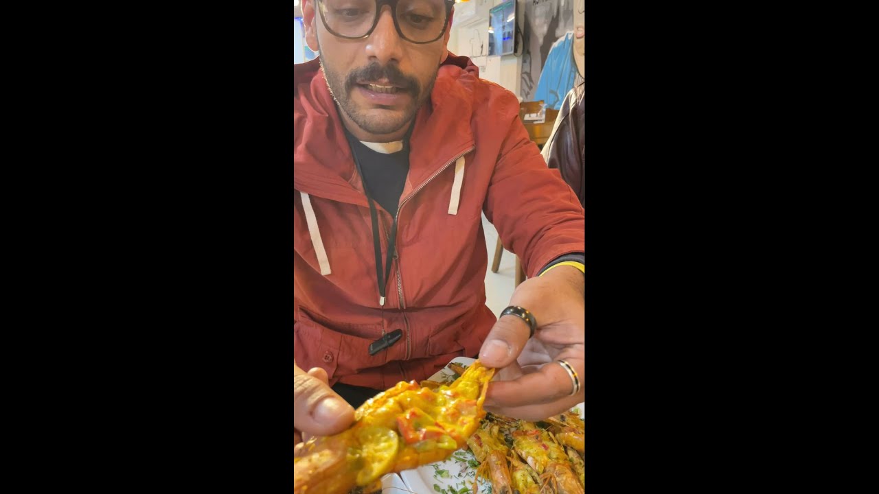 شوحها متطلبهاش - جمبري بتر فلاي ورز بالاناناس شوية سي فوود ينعنشوك