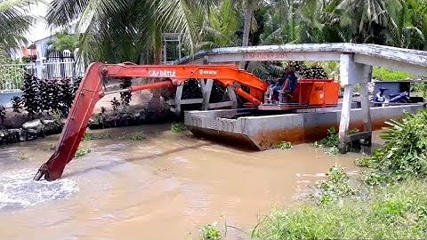 XE CUỐC MÚC ĐẤT TRÊN SÔNG cần cẩu xáng cạp xáng dây xe xúc