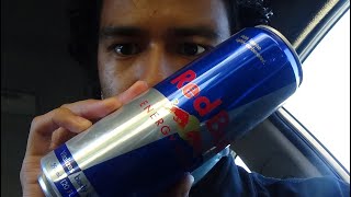 アメリカの飲み物 巨大レッドブル A Giant Red Bull oz Youtube アメリカの飲み物 巨大レッドブル A Giant Red Bull oz Youtube