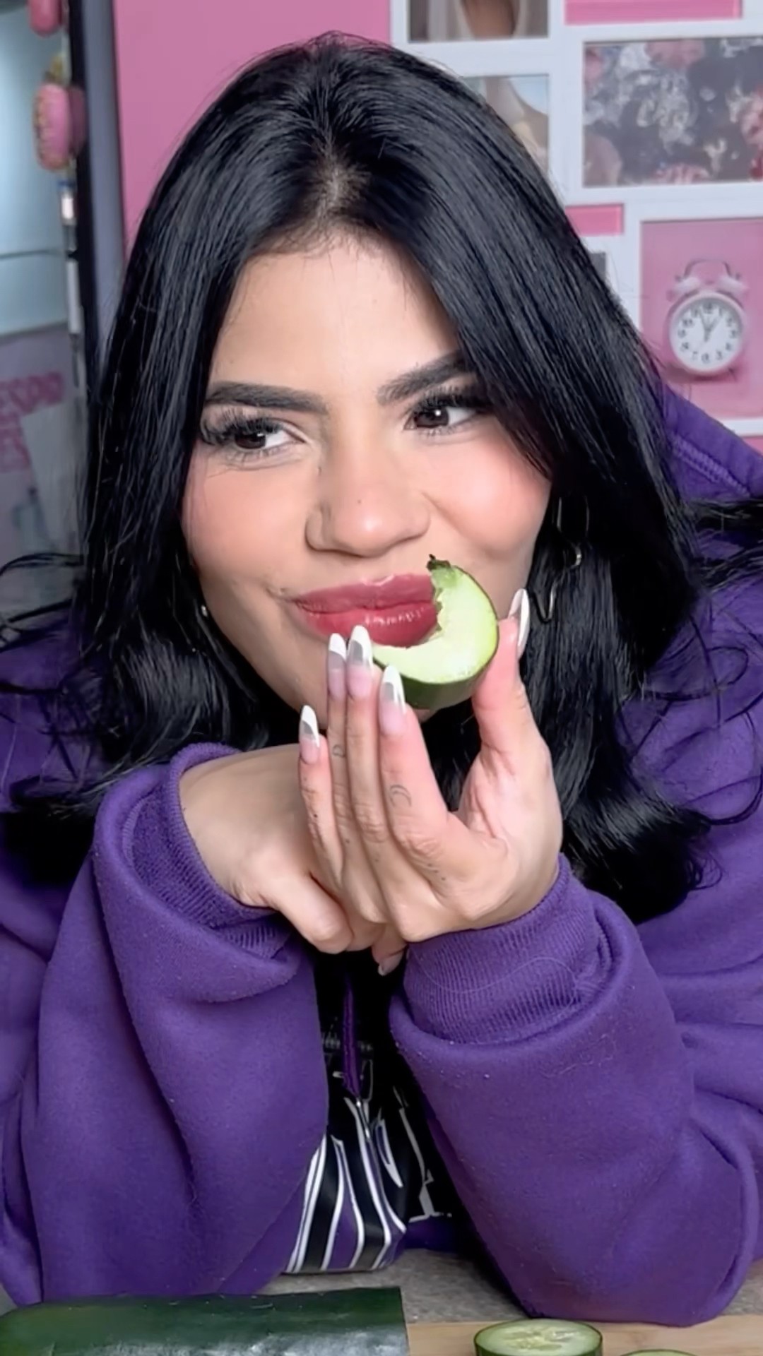 PROBANDO PEPINO CON AZÚCAR! Combinaciones de comida parte 2