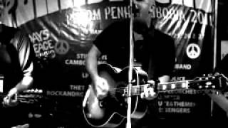 Video thumbnail of "Sharky Bar, Phnom Penh, Cambodia - Penhstock 2 - Soren Borch Band #2"