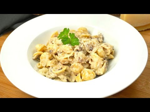 Vídeo: Fettuccine Amb Pernil I Bolets En Una Salsa Cremosa