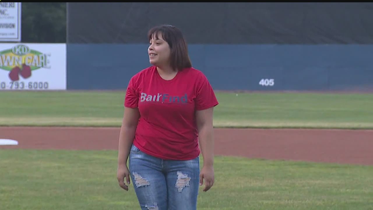 Gina DeJesus throws out first pitch at Scrappers game