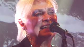 Download Lagu Anja Huwe - Eisengrau (Xmal Deutschland) live in Leipzig @ Moritzbastei 18.01.2026 MP3
